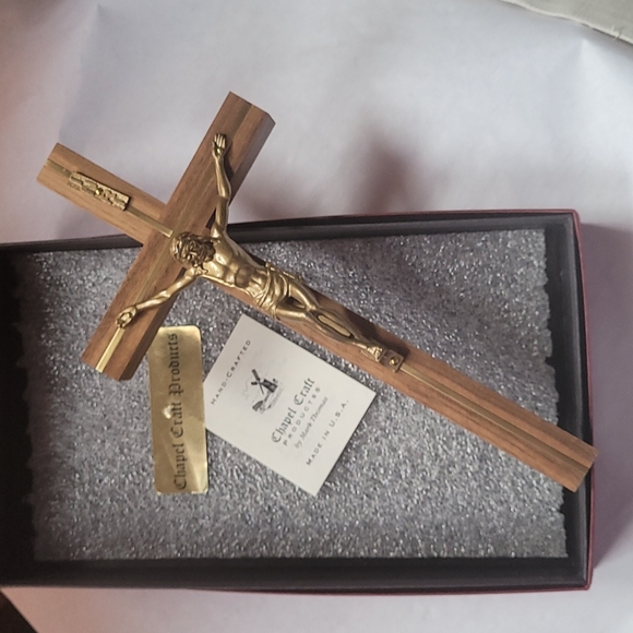 Chapel Craft Products Jesus on the Cross NIB - Picture 5 of 7